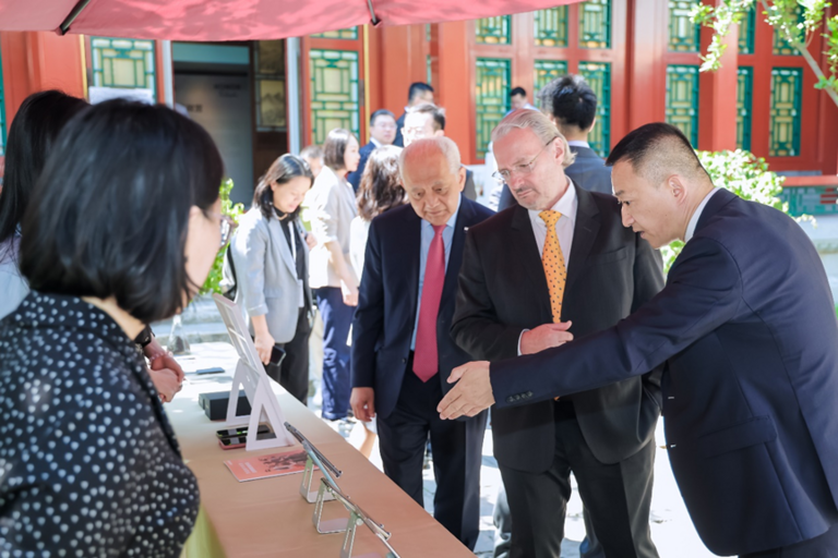 HONOR publicó el informe ESG 2023 en el  Foro de Desarrollo Sostenible